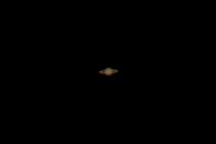 Saturn - zdjęcie wykonane 2012-05-23, teleskop Meniskas 2250/150, aparat Canon EOS 450D, złożone z 5 klatek programem Registax, każda klatka naświetlana przy parametrach ISO 100, czas 1/4 s