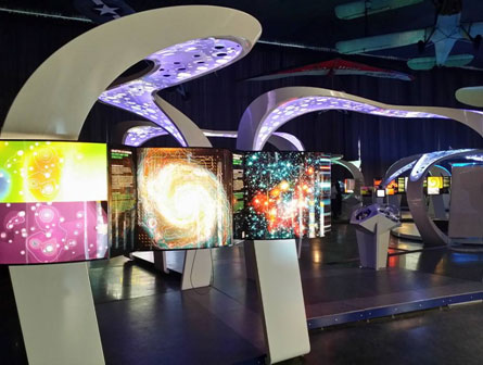 Wystawa Science Tunnel 3.0 Maxa Plancka.